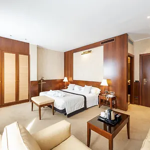 Otel Ascot ****